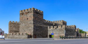 Château de Kayseri : Histoire et Guide de Visite